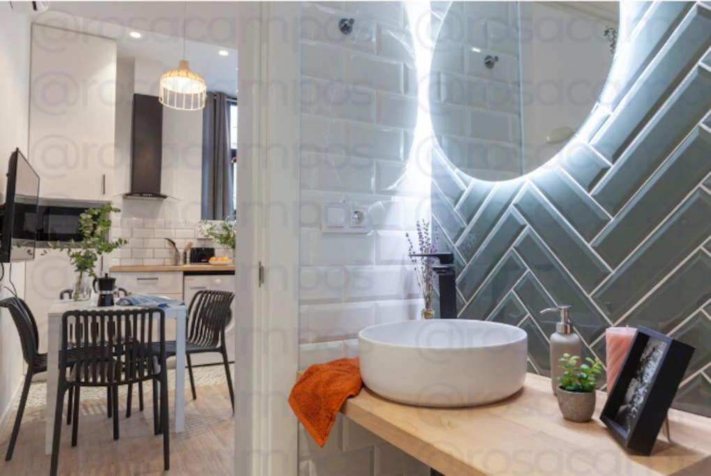 Al5 Seaside Bliss-Stylish Loft Steps From Malvarrosa Valencia Eksteriør bilde