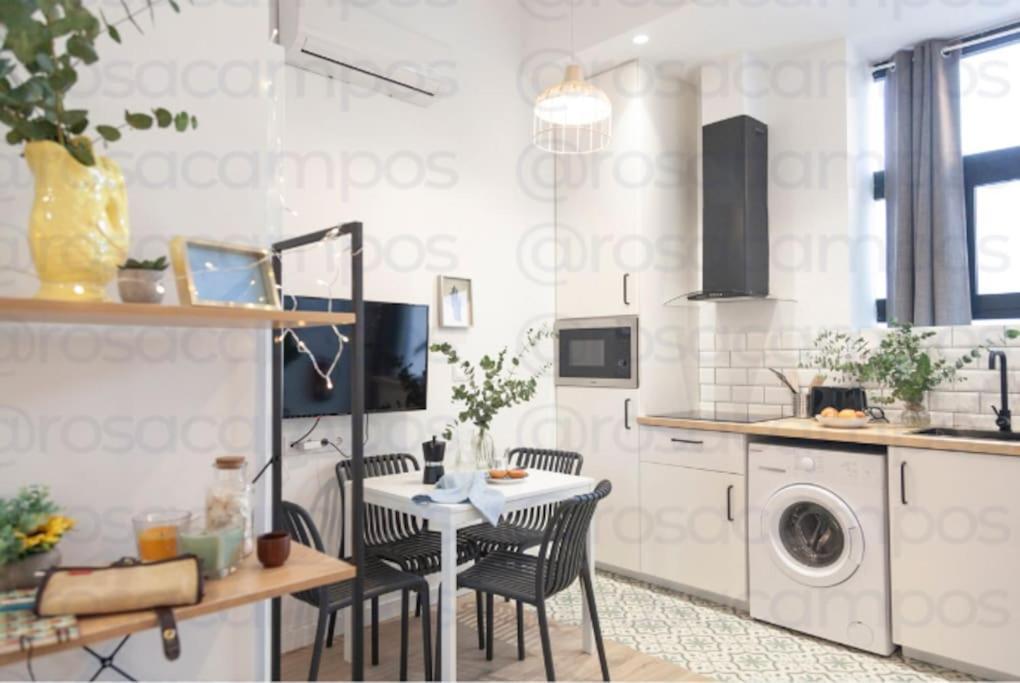 Al5 Seaside Bliss-Stylish Loft Steps From Malvarrosa Valencia Eksteriør bilde
