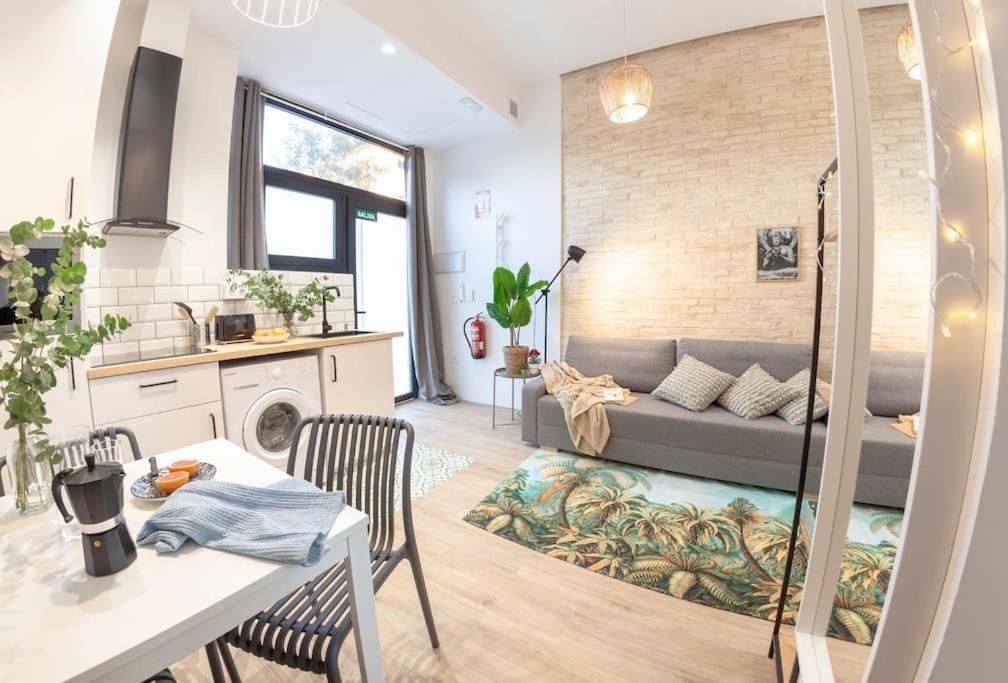 Al5 Seaside Bliss-Stylish Loft Steps From Malvarrosa Valencia Eksteriør bilde